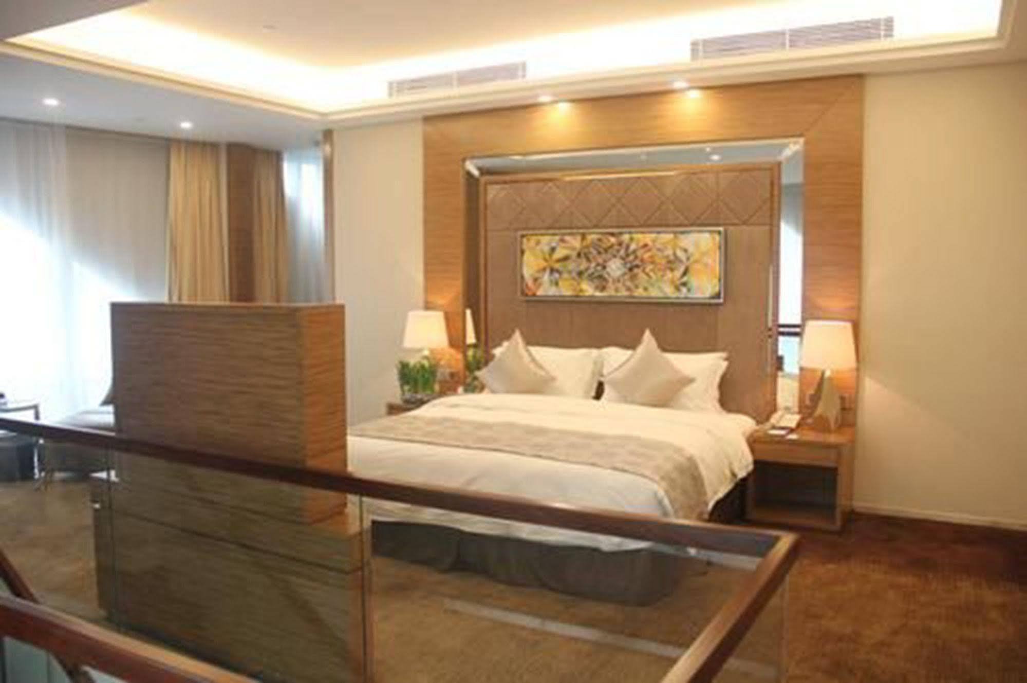Shenzhen Baoan Plus Gems Cube Hotel Ngoại thất bức ảnh